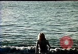 Immagine di Frisbee California United States USA, 1977, secondo 41 filmato di repertorio 65675056208