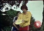 Immagine di Frisbee California United States USA, 1977, secondo 49 filmato di repertorio 65675056208