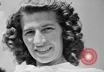 Image mât de drapeau cérémonie de mariage Coshocton Ohio USA, 1946, de la seconde 15 séquences d'archives historiques vidéo 65675056213