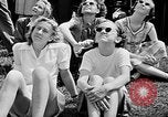 Image mât de drapeau cérémonie de mariage Coshocton Ohio USA, 1946, de la seconde 25 séquences d'archives historiques vidéo 65675056213