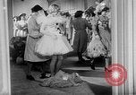 Standbild Karneval Feier Europa, 1952, aus Sekunde 19 historischem Filmmaterial Videoclip 65675056217