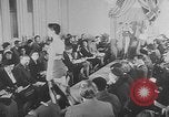 Standbild Sportswear fashion show Vereinigtes Königreich, 1952, aus Sekunde 7 historischem Filmmaterial Videoclip 65675056218