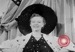 Standbild Sportswear fashion show Vereinigtes Königreich, 1952, aus Sekunde 21 historischem Filmmaterial Videoclip 65675056218