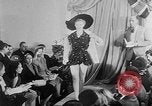 Standbild Sportswear fashion show Vereinigtes Königreich, 1952, aus Sekunde 28 historischem Filmmaterial Videoclip 65675056218