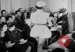 Standbild Sportswear fashion show Vereinigtes Königreich, 1952, aus Sekunde 43 historischem Filmmaterial Videoclip 65675056218