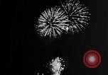 Image fireworks pageant New York City USA, 1957, de la seconde 28 séquences d'archives historiques vidéo 65675056222
