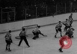 Image Championnat de hockey sur glace Canada, 1957, de la seconde 26 séquences d'archives historiques vidéo 65675056226