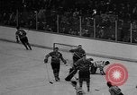 Image Championnat de hockey sur glace Canada, 1957, de la seconde 43 séquences d'archives historiques vidéo 65675056226