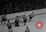 Image Championnat de hockey sur glace Canada, 1957, de la seconde 61 séquences d'archives historiques vidéo 65675056226