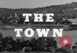 Standbild Ländlichen Lebensstil Madison Indiana 1940 s Madison Indiana USA, 1943, aus Sekunde 22 historischem Filmmaterial Videoclip 65675056255