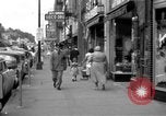 Immagine di Le strade e i negozi della città Ottumwa Iowa USA, 1958, secondo 4 filmato di repertorio 65675056276