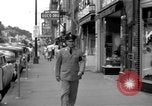 Immagine di Le strade e i negozi della città Ottumwa Iowa USA, 1958, secondo 9 filmato di repertorio 65675056276
