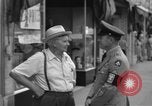 Immagine di Le strade e i negozi della città Ottumwa Iowa USA, 1958, secondo 22 filmato di repertorio 65675056276