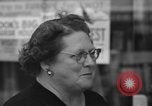 Immagine di Le strade e i negozi della città Ottumwa Iowa USA, 1958, secondo 28 filmato di repertorio 65675056276