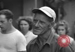Immagine di Le strade e i negozi della città Ottumwa Iowa USA, 1958, secondo 36 filmato di repertorio 65675056276