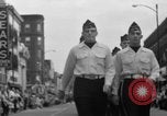 Immagine di I veterani alle celebrazioni del Giorno Ottumwa Iowa USA, 1958, secondo 35 filmato di repertorio 65675056277