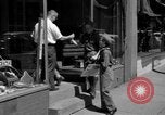 Immagine di Persone e gruppi di Ottumwa Ottumwa Iowa USA, 1958, secondo 50 filmato di repertorio 65675056278