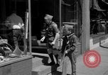 Immagine di Persone e gruppi di Ottumwa Ottumwa Iowa USA, 1958, secondo 51 filmato di repertorio 65675056278