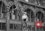 Standbild Weihnachten Prozessionen Hollywood Los Angeles California USA, 1947, aus Sekunde 41 historischem Filmmaterial Videoclip 65675056297