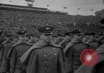 Standbild Armee versus Navy Fußball Philadelphia Pennsylvania USA, 1947, aus Sekunde 40 historischem Filmmaterial Videoclip 65675056298