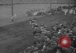 Standbild Armee versus Navy Fußball Philadelphia Pennsylvania USA, 1947, aus Sekunde 49 historischem Filmmaterial Videoclip 65675056298