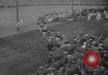 Standbild Armee versus Navy Fußball Philadelphia Pennsylvania USA, 1947, aus Sekunde 50 historischem Filmmaterial Videoclip 65675056298