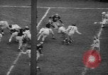 Standbild Armee versus Navy Fußball Philadelphia Pennsylvania USA, 1947, aus Sekunde 59 historischem Filmmaterial Videoclip 65675056298