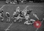 Standbild Armee versus Navy Fußball Philadelphia Pennsylvania USA, 1947, aus Sekunde 62 historischem Filmmaterial Videoclip 65675056298