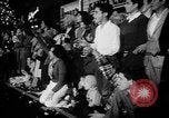 Standbild Weihnachten Prozession United States USA, 1949, aus Sekunde 42 historischem Filmmaterial Videoclip 65675056299