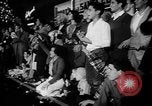 Standbild Weihnachten Prozession United States USA, 1949, aus Sekunde 43 historischem Filmmaterial Videoclip 65675056299