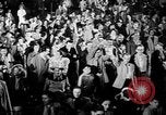 Standbild Weihnachten Prozession United States USA, 1949, aus Sekunde 50 historischem Filmmaterial Videoclip 65675056299
