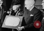 Immagine di Generale George C Marshall onorato Washington DC USA, 1949, secondo 6 filmato di repertorio 65675056300