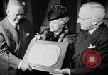 Immagine di Generale George C Marshall onorato Washington DC USA, 1949, secondo 7 filmato di repertorio 65675056300