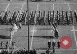 Standbild Fußballspiel Philadelphia Pennsylvania USA, 1949, aus Sekunde 21 historischem Filmmaterial Videoclip 65675056304