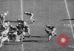 Standbild Fußballspiel Philadelphia Pennsylvania USA, 1949, aus Sekunde 48 historischem Filmmaterial Videoclip 65675056304