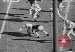Standbild Fußballspiel Philadelphia Pennsylvania USA, 1949, aus Sekunde 55 historischem Filmmaterial Videoclip 65675056304