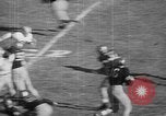 Standbild Fußballspiel Philadelphia Pennsylvania USA, 1949, aus Sekunde 61 historischem Filmmaterial Videoclip 65675056304
