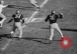 Standbild Fußballspiel Philadelphia Pennsylvania USA, 1949, aus Sekunde 62 historischem Filmmaterial Videoclip 65675056304