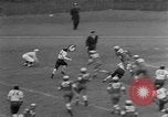 Image ouest versus catholique Bok Vocation Tech football Philadelphia Pennsylvania USA, 1951, de la seconde 19 séquences d'archives historiques vidéo 65675056308