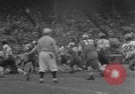 Image ouest versus catholique Bok Vocation Tech football Philadelphia Pennsylvania USA, 1951, de la seconde 31 séquences d'archives historiques vidéo 65675056308