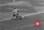 Image ouest versus catholique Bok Vocation Tech football Philadelphia Pennsylvania USA, 1951, de la seconde 39 séquences d'archives historiques vidéo 65675056308