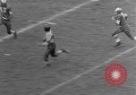 Image ouest versus catholique Bok Vocation Tech football Philadelphia Pennsylvania USA, 1951, de la seconde 52 séquences d'archives historiques vidéo 65675056308