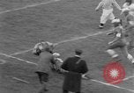 Image ouest versus catholique Bok Vocation Tech football Philadelphia Pennsylvania USA, 1951, de la seconde 55 séquences d'archives historiques vidéo 65675056308
