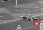 Image ouest versus catholique Bok Vocation Tech football Philadelphia Pennsylvania USA, 1951, de la seconde 61 séquences d'archives historiques vidéo 65675056308