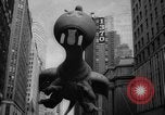 Immagine di Macy's Thanksgiving Day Parade New York City USA, 1964, secondo 18 filmato di repertorio 65675056312