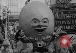 Immagine di Macy's Thanksgiving Day Parade New York City USA, 1964, secondo 32 filmato di repertorio 65675056312