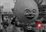 Immagine di Macy's Thanksgiving Day Parade New York City USA, 1964, secondo 33 filmato di repertorio 65675056312