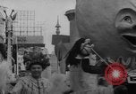 Immagine di Macy's Thanksgiving Day Parade New York City USA, 1964, secondo 34 filmato di repertorio 65675056312