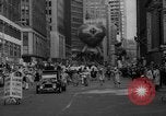 Immagine di Macy's Thanksgiving Day Parade New York City USA, 1964, secondo 39 filmato di repertorio 65675056312