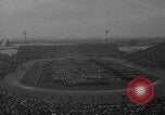 Immagine di 1964 Marina militare dell esercito del gioco del calcio Philadelphia Pennsylvania USA, 1964, secondo 12 filmato di repertorio 65675056313